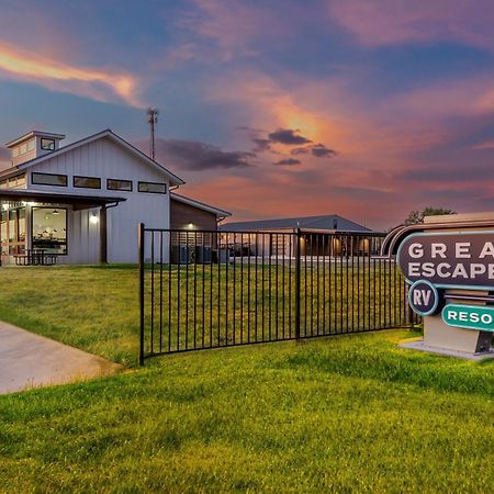 Great Escapes Rv Resort Bryan College Station Ngoại thất bức ảnh