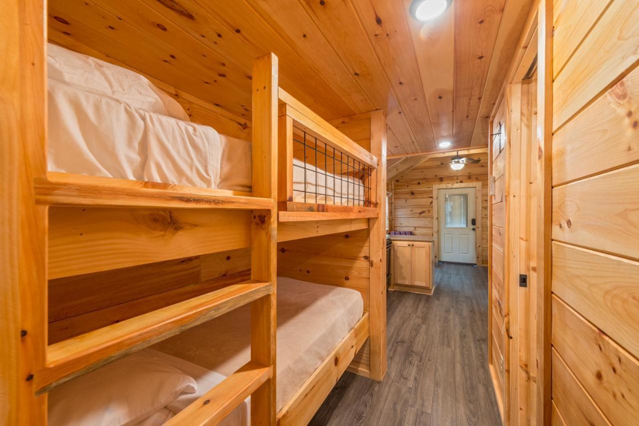 Great Escapes Rv Resort Bryan College Station Ngoại thất bức ảnh