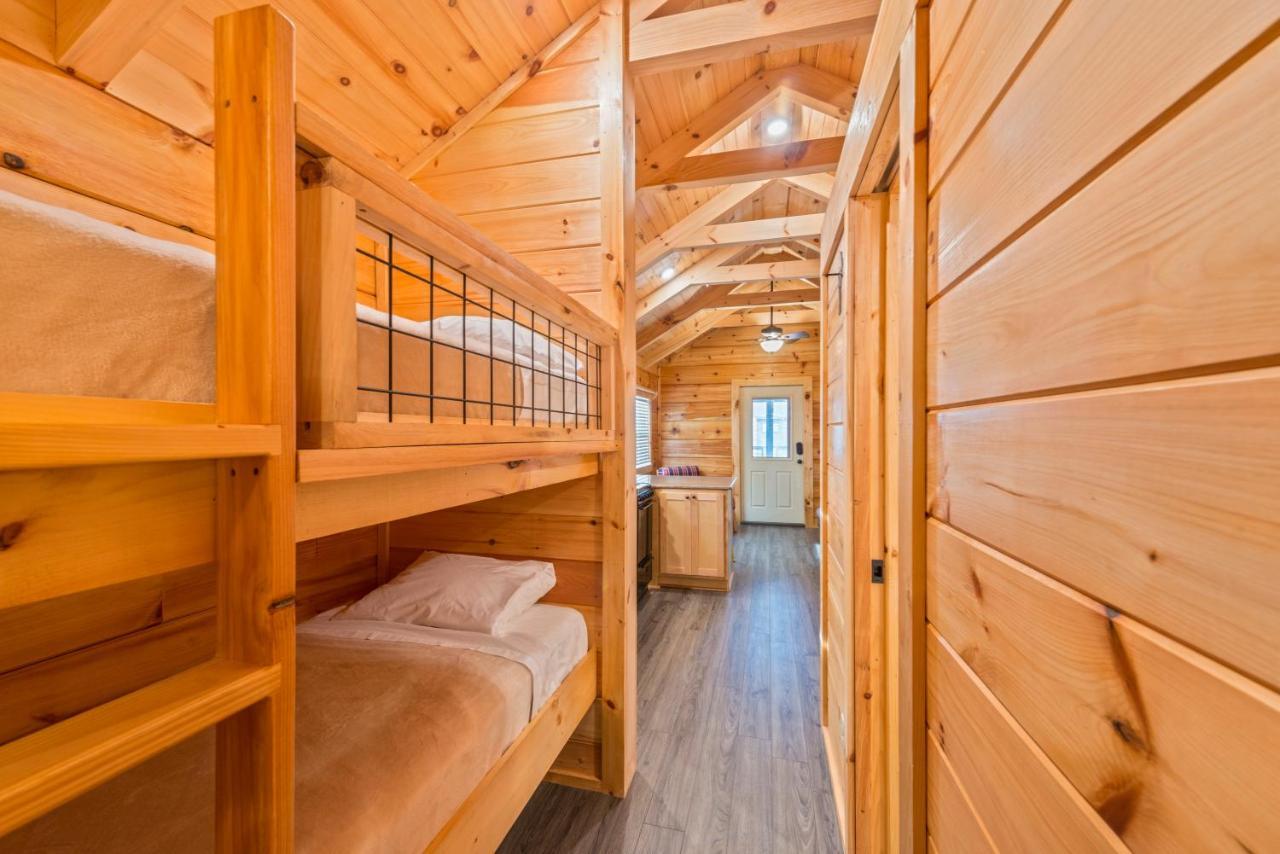 Great Escapes Rv Resort Bryan College Station Ngoại thất bức ảnh