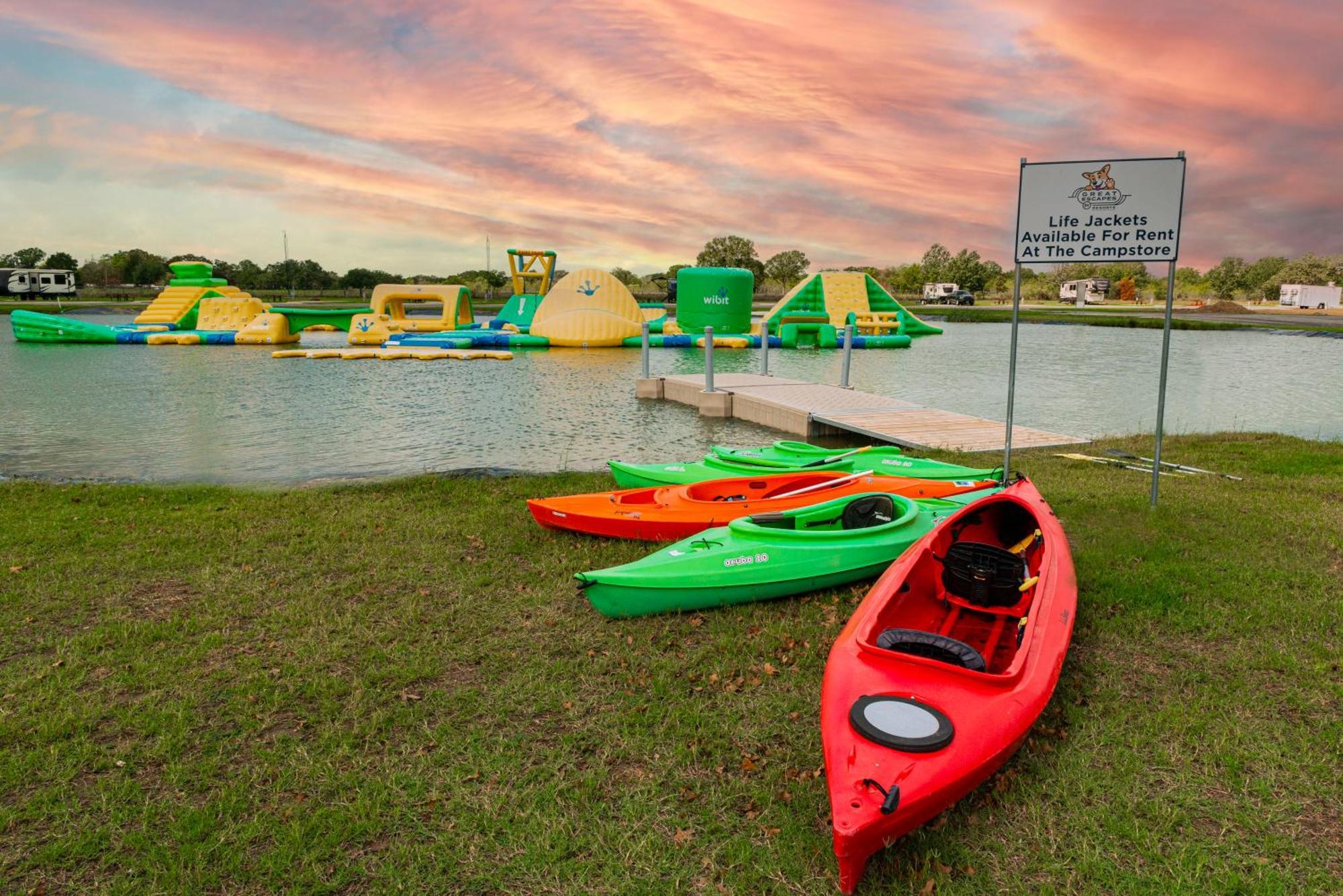 Great Escapes Rv Resort Bryan College Station Ngoại thất bức ảnh